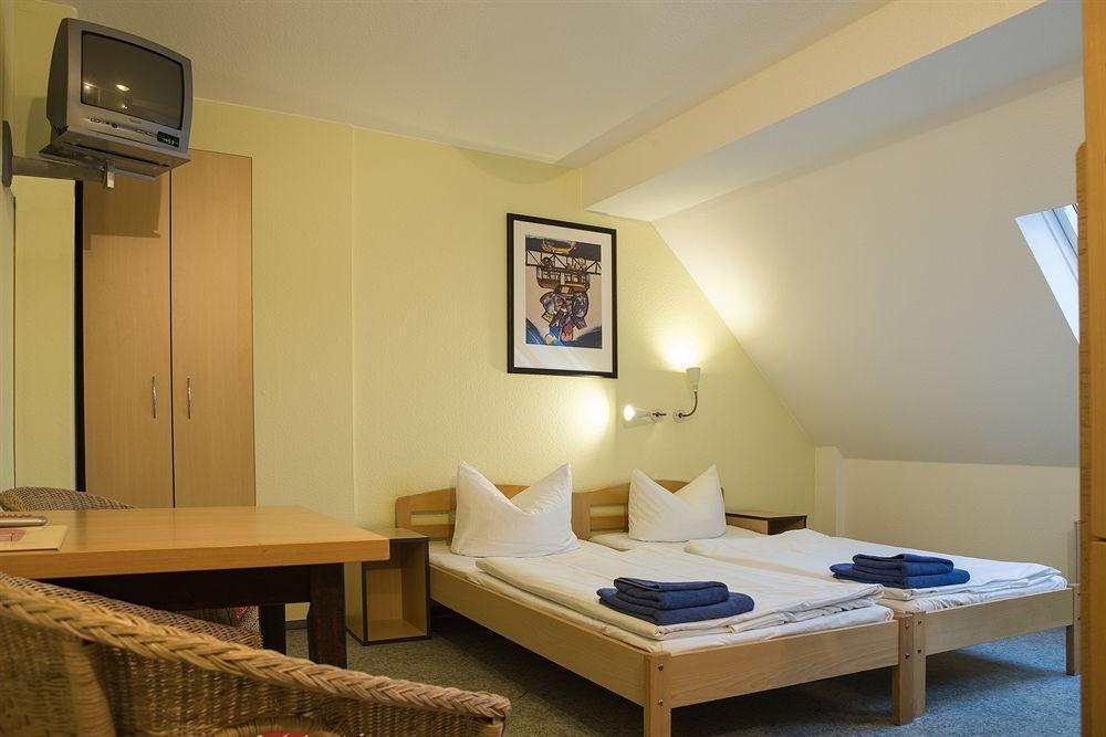 Acama Hotel & Hostel Schoeneberg Berlijn Buitenkant foto