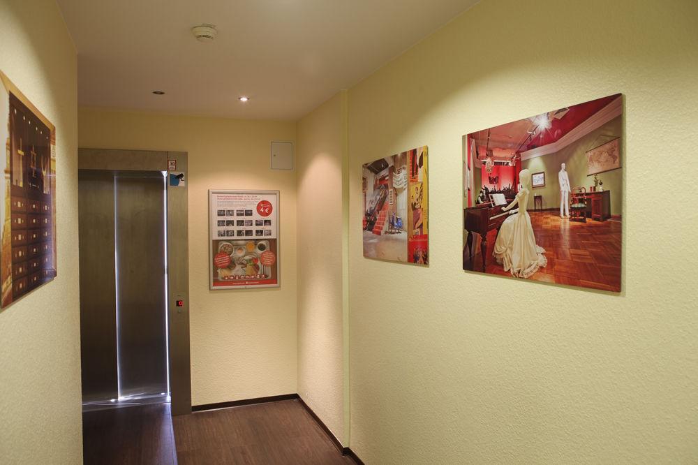Acama Hotel & Hostel Schoeneberg Berlijn Buitenkant foto